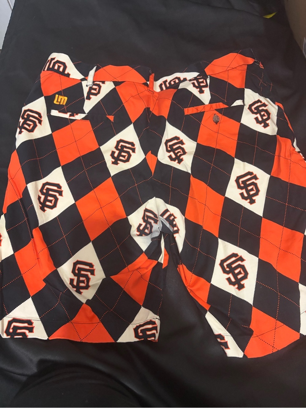 MLB Loudmouth Orange Black White Argyle San Francisco Giants Shorts Size 38 - Picture 2 of 5